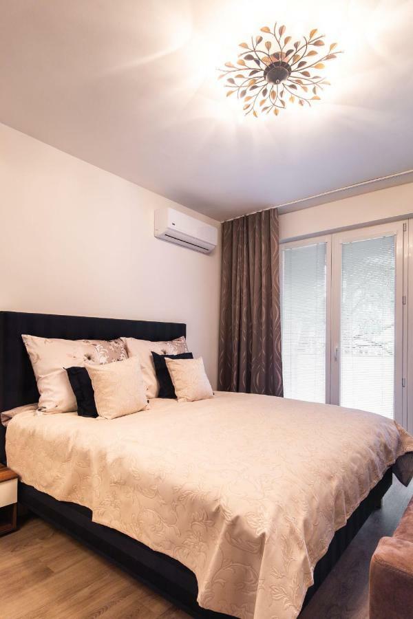 Newly Renovated, Full Equipped And Quiet Apartment Trnava Esterno foto